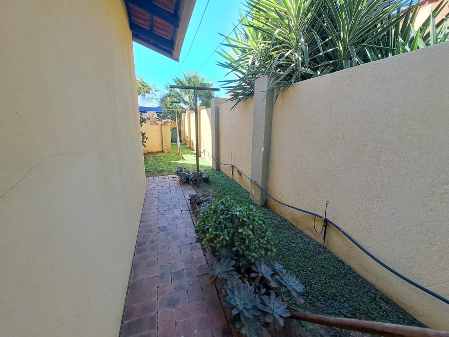 3 Bedroom Property for Sale in Waterval East North West